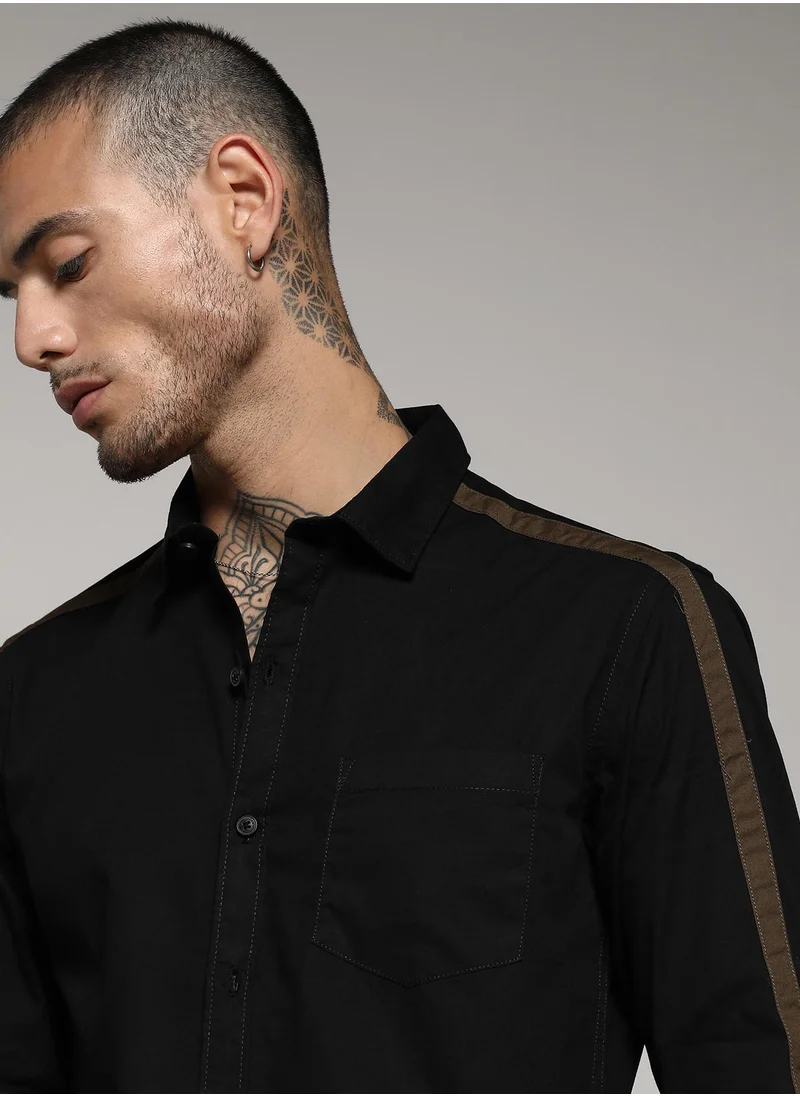 كامبوس سوترا Men's Jet Black Side Striped Shirt