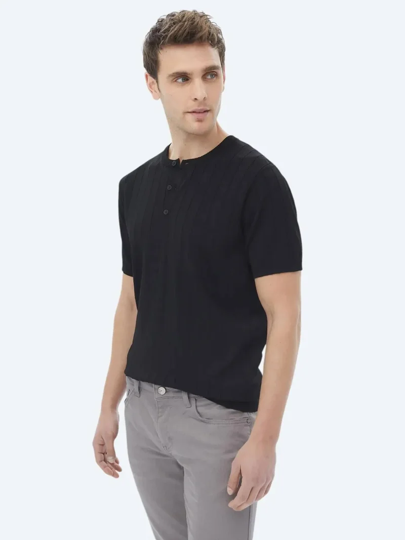 كيب ملابس تريكو سوداء