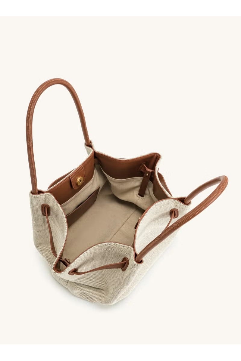 جي دبليو بي حقيبة هانا المتوسطة - كريمي/أبيض عاجي - Image 4