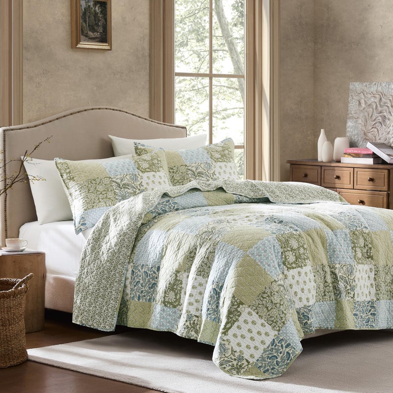 WDCOZY 100% Cotton Reversible Patchwork Quilt King Size, Lightweight Farmhouse Vintage Shabby Chic Bedding Set with 2 Pillow Shams, Green Floral Printed Pattern Bedspread Coverlet for All Seasons - Image 2