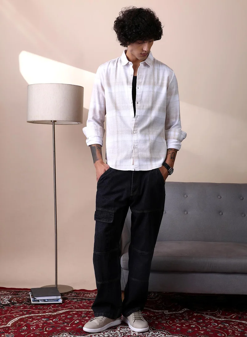 Campus Sutra Campus Sutra Men's Sand Beige & Daisy White Velobrush-Tactile Shirt For Casual Wear | Spread Collar | Long Cuffed Sleeves | Button Closure | Shirt Crafted With Comfort Fit For Everyday Wear