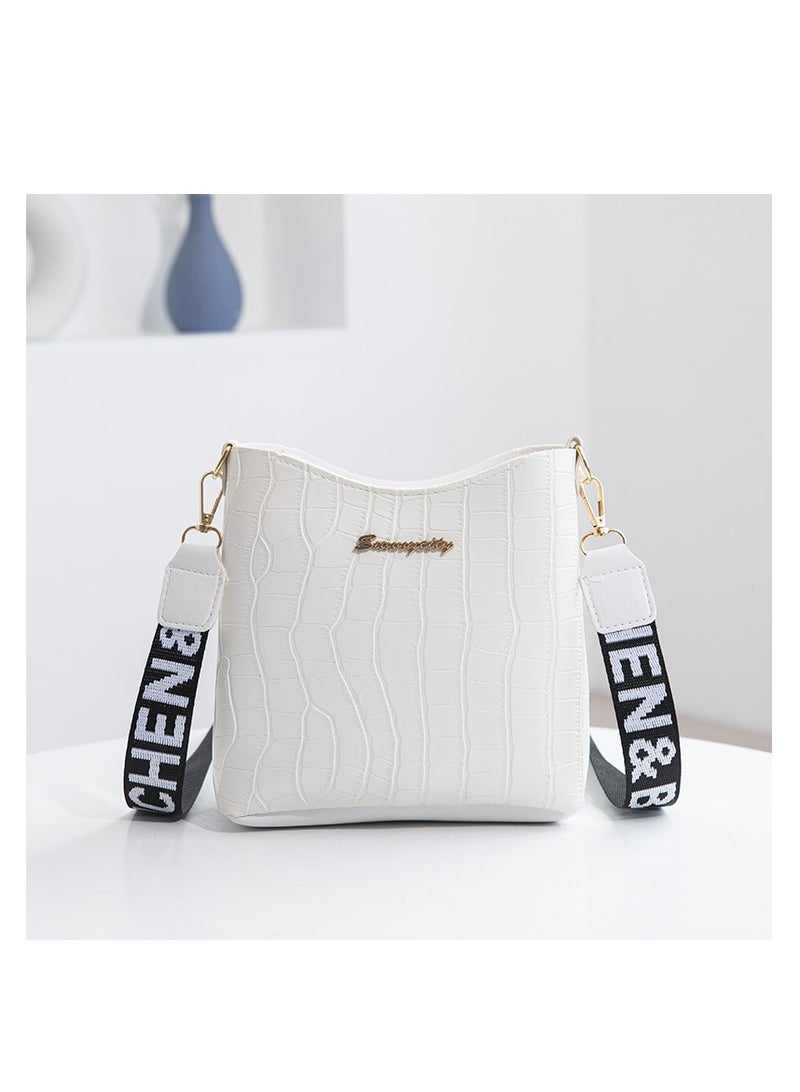 Crocodile Pattern Fashion Crossbody Bag  - Image 1