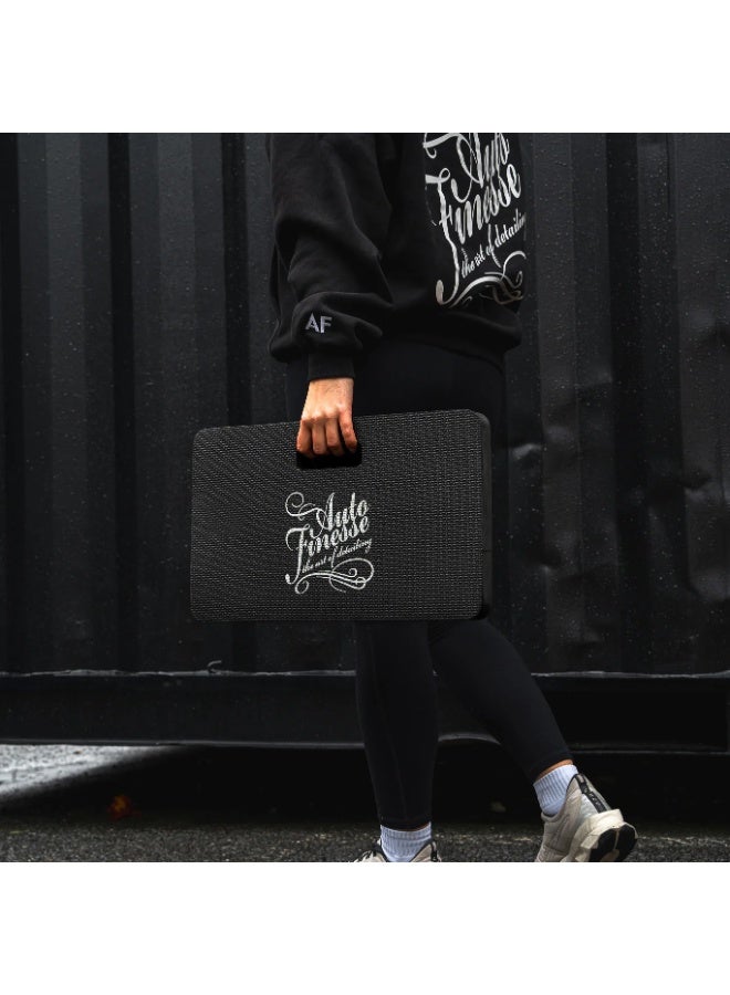 أوتو فينيس وسادة ركبة من إسفنج Auto Finesse - سجادة ركبة مريحة ومتينة للعناية بتفاصيل السيارة | تحمي الركبتين أثناء غسل السيارة وتلميعها وتنظيفها من الداخل والخارج - Image 1