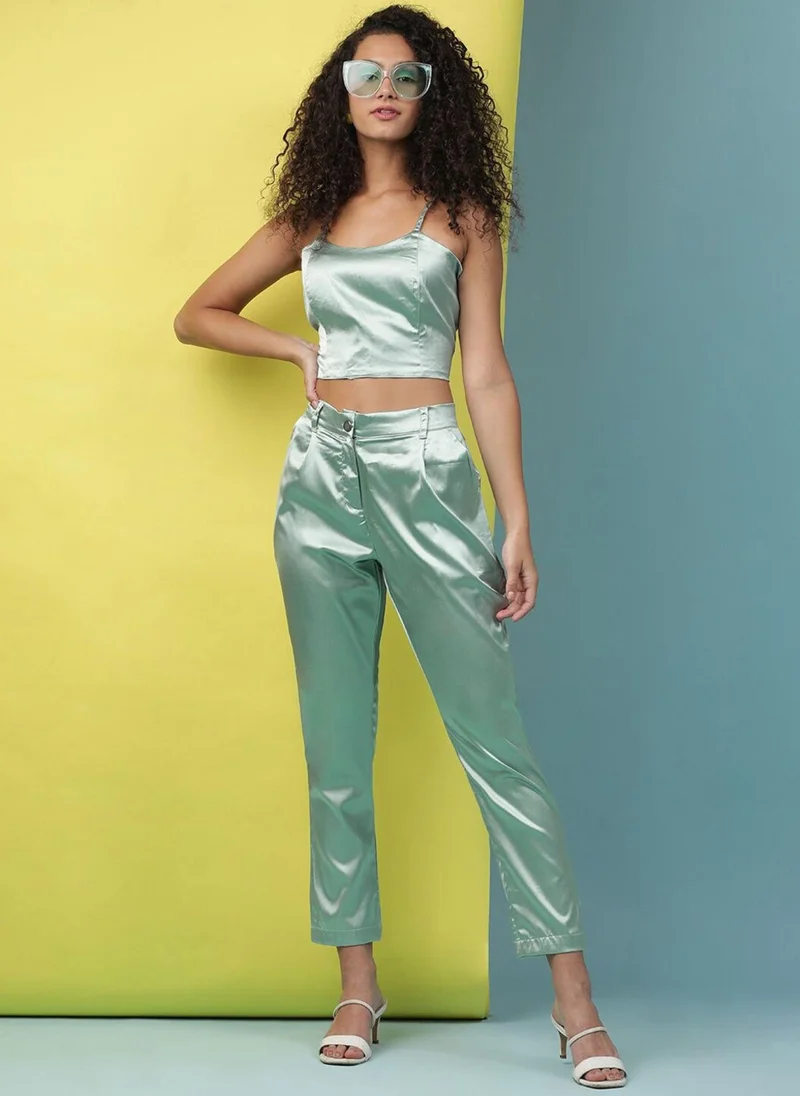 Women Tapered Solid Mid-Rise Pants