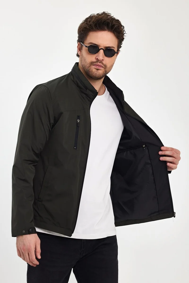 Sivaist Men's Green Judge Collar Multi-Pocket Water and Wind Repellent Seasonal Coat & Jacket