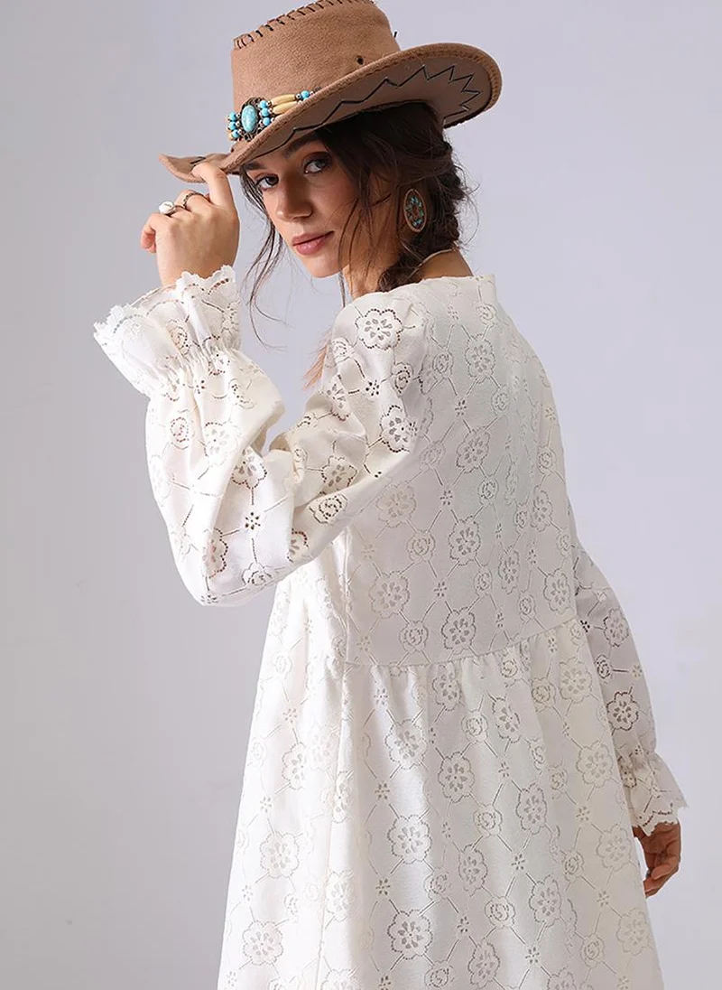 YUNIQEE White A-Line V-Neck Above Knee Dress