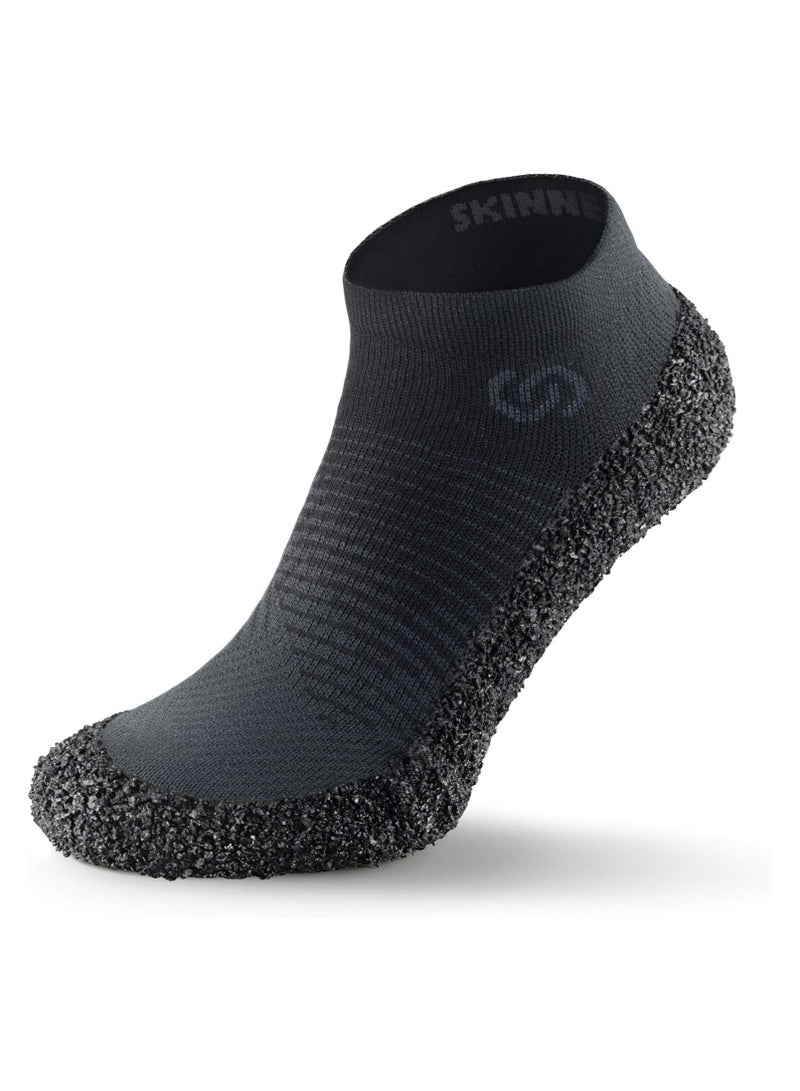 SKINNERS Adults 2.0 Comfort Anthracite Premium Barefoot Shoes Socks Shoe - Image 1