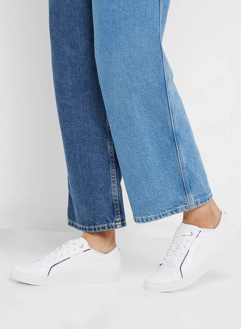 TOMMY HILFIGER Signature Low Top Sneakers