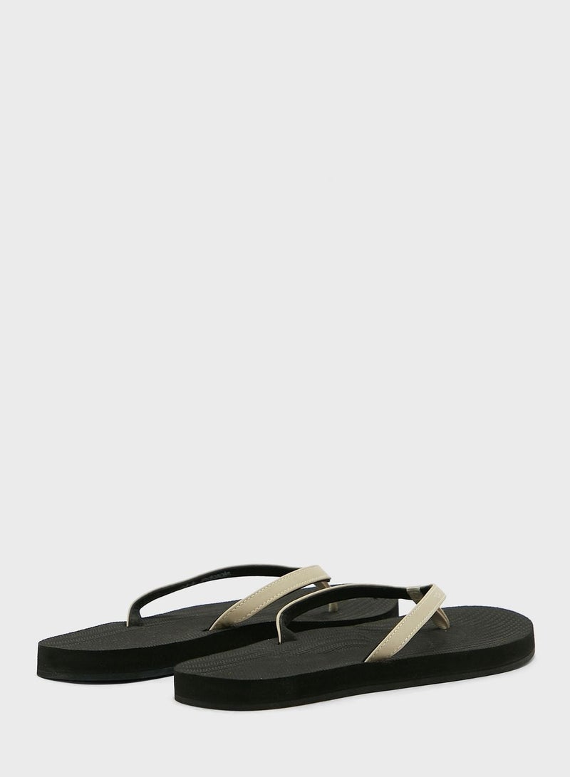 indosole Casual Flip Flops - Image 3