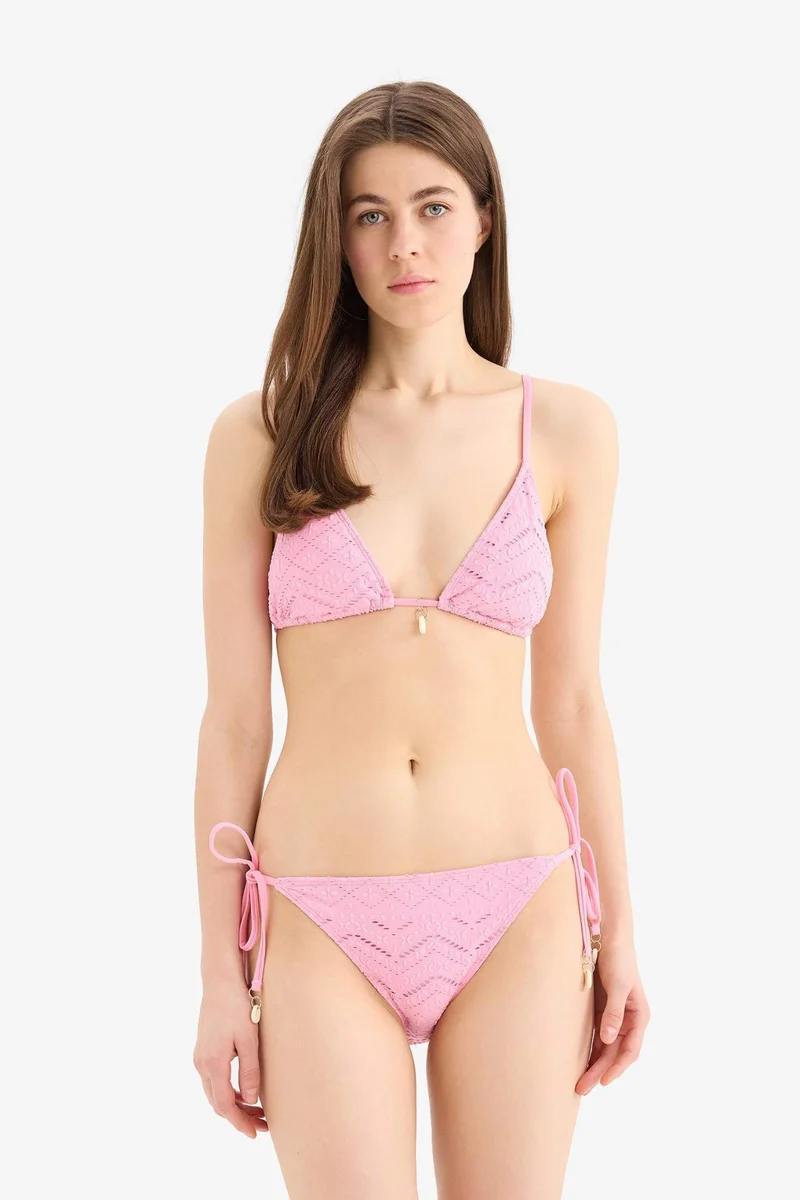 ديفاكتو Fall in Love Regular Fit Embroidered Bikini Bottom