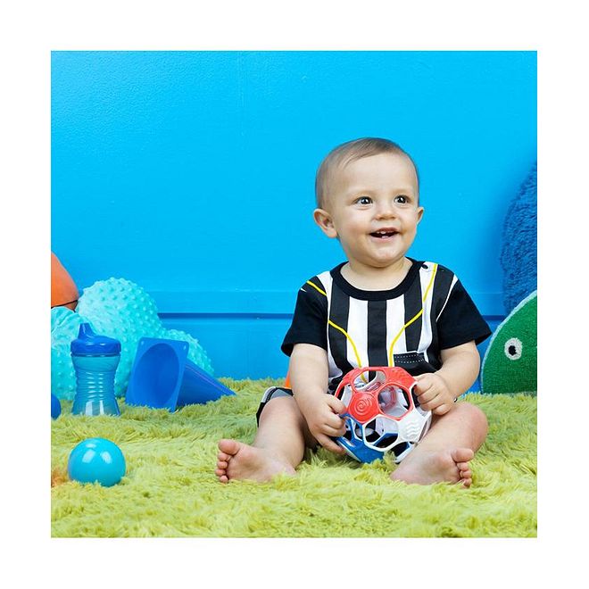 Bright Starts Oball Grippin Goals Rattle Soccer Ball, Easy to Grasp, BPA Free, Vibrant Color, 0 Months+, 12 x 12 cm - White/Red - Image 5