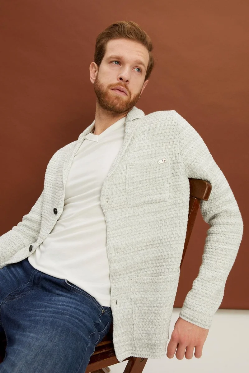 الكسندر جاردي V-Neck Buttoned Knit Cardigan (E22-5715)