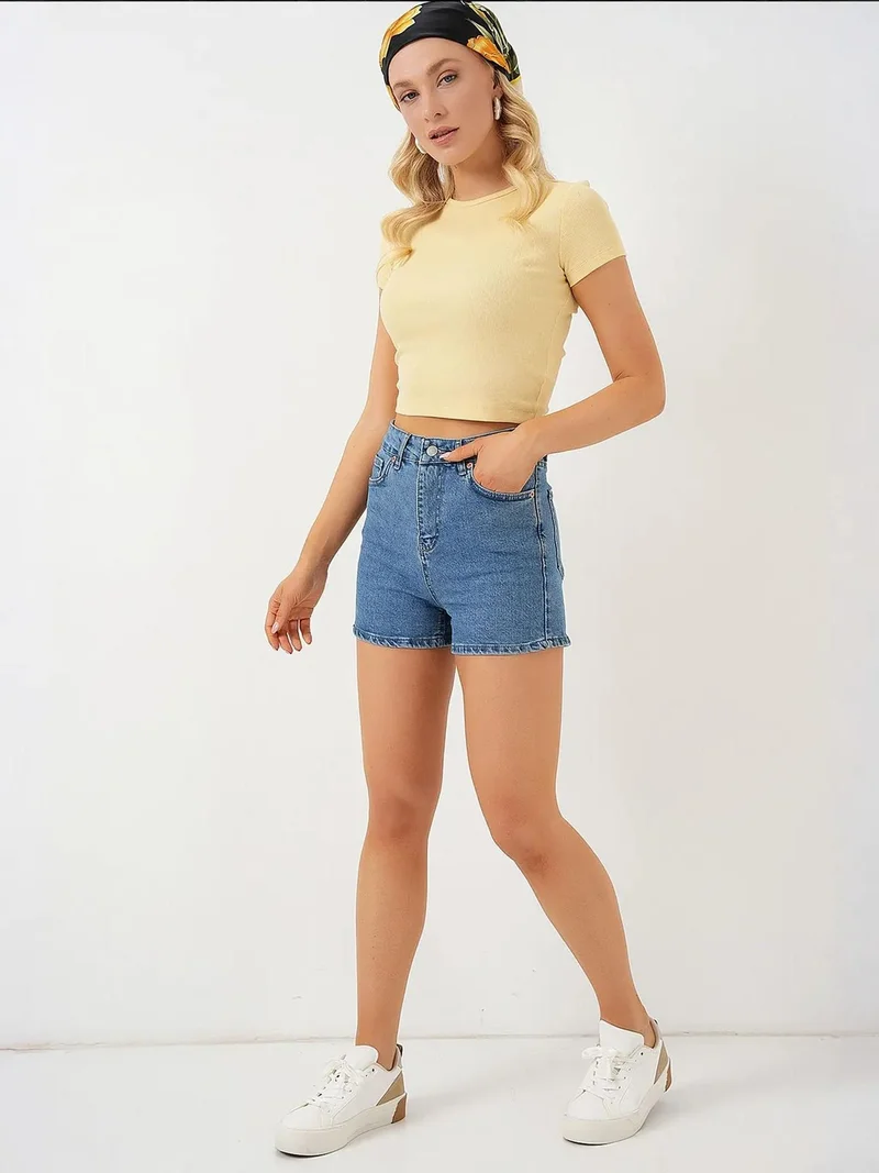 بيغ دارت شورت جينز ضيق بخصر عالٍ وجيوب