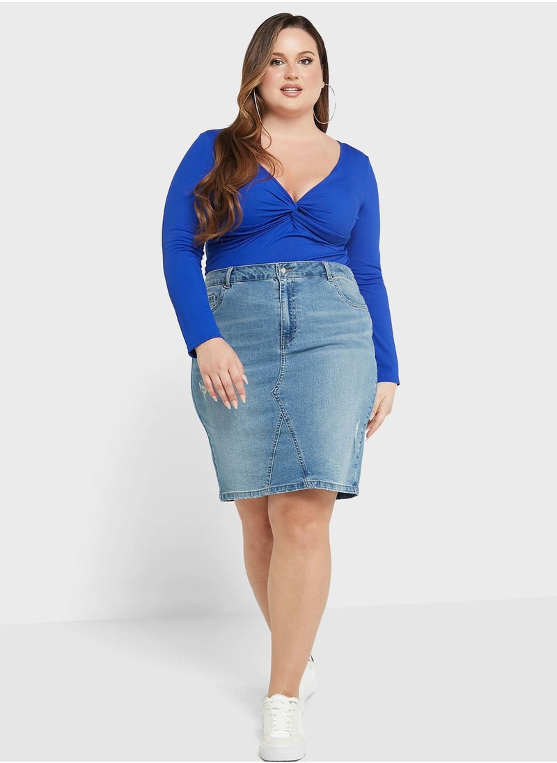 Ginger Plus - Knot Detail Cropped Top - Image 1