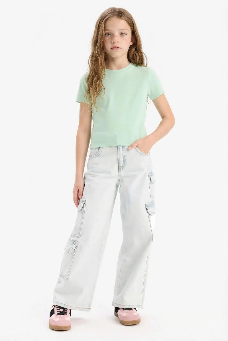 ديفاكتو Girl Slim Fit Crew Neck Ribbed Basic T-Shirt