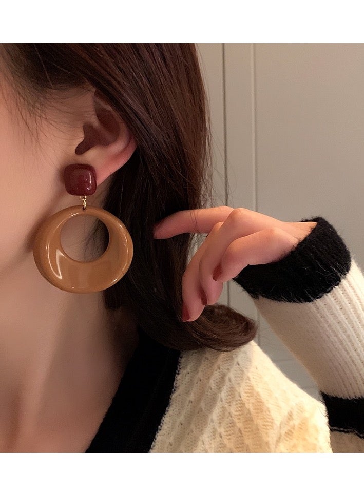 Fashion round hoop earrings, personality trend design sense earrings, Maillard color, ins style, fashionstar  - Image 5
