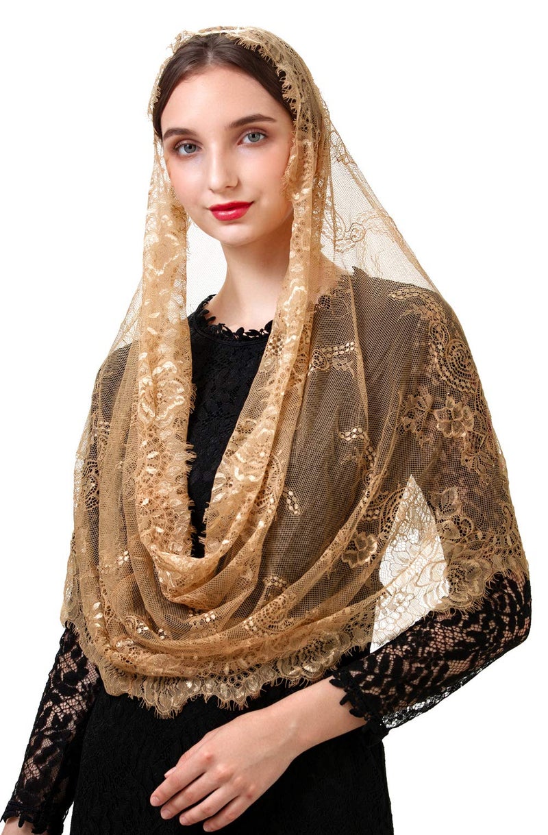 PAMOR Spanish Style Lace Traditional Vintage Inspired Infinity Shape Mantilla Veil Latin Mass Head Covering (Beige) - Image 3
