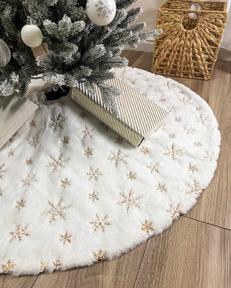AOGU 60 Inch Sequin Faux Fur Christmas Tree Skirt Decoration for Merry Christmas Party White Plush Gold Sequin Snowflake Xmas Christmas Tree Skirt Decorations - Image 5