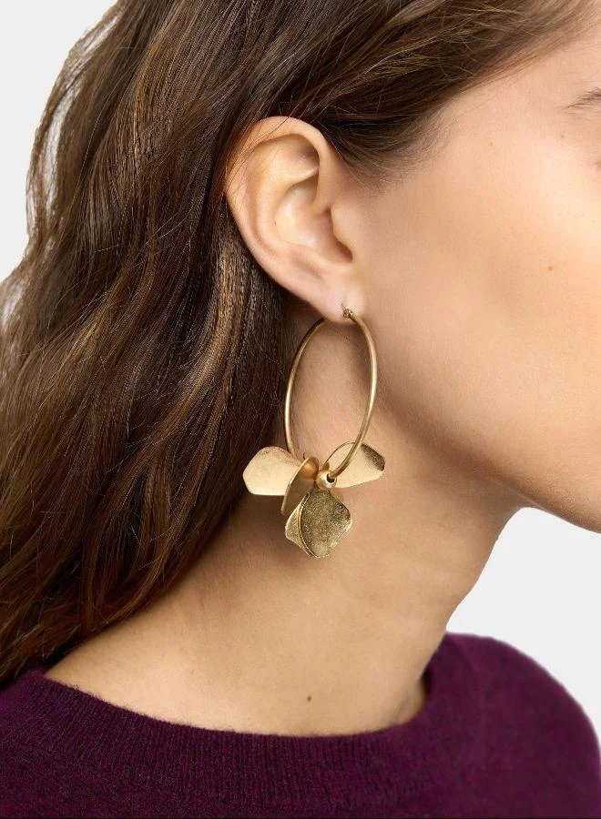 بارفوا أقراط طوقية مع زهرة