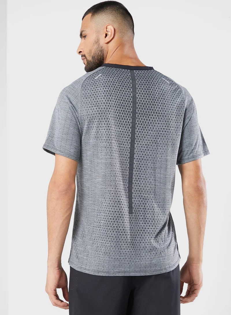 Nike Men's Dri-FIT ADV Techknit Ultra T-Shirt