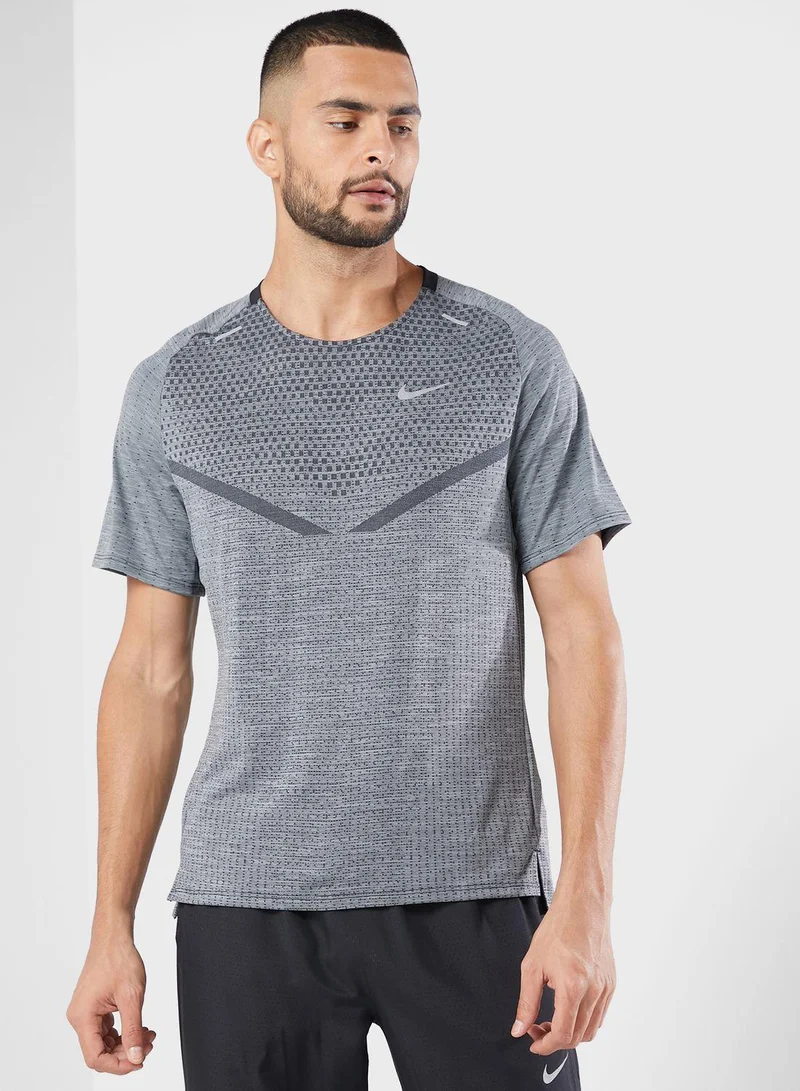 Nike Men's Dri-FIT ADV Techknit Ultra T-Shirt
