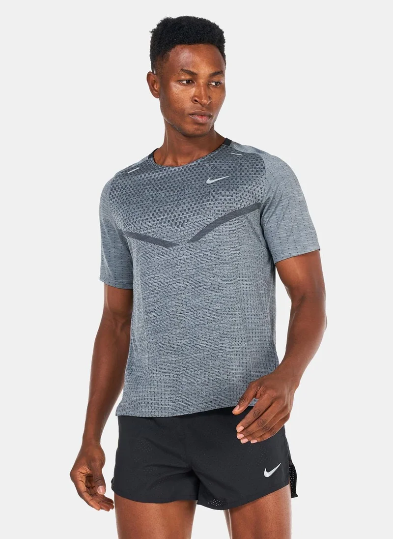 Nike Men's Dri-FIT ADV Techknit Ultra T-Shirt