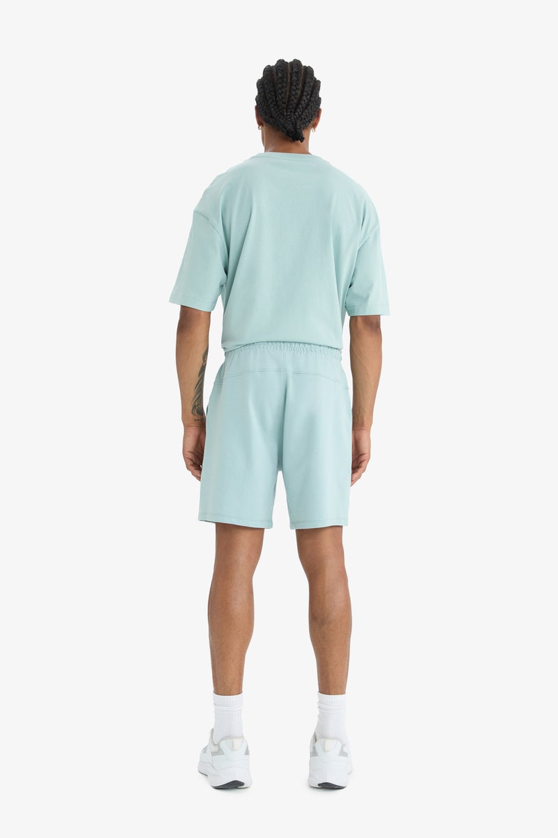 DeFacto Man Standard Fit Thin Sweatshirt Fabric Short Leg Shorts - Image 4