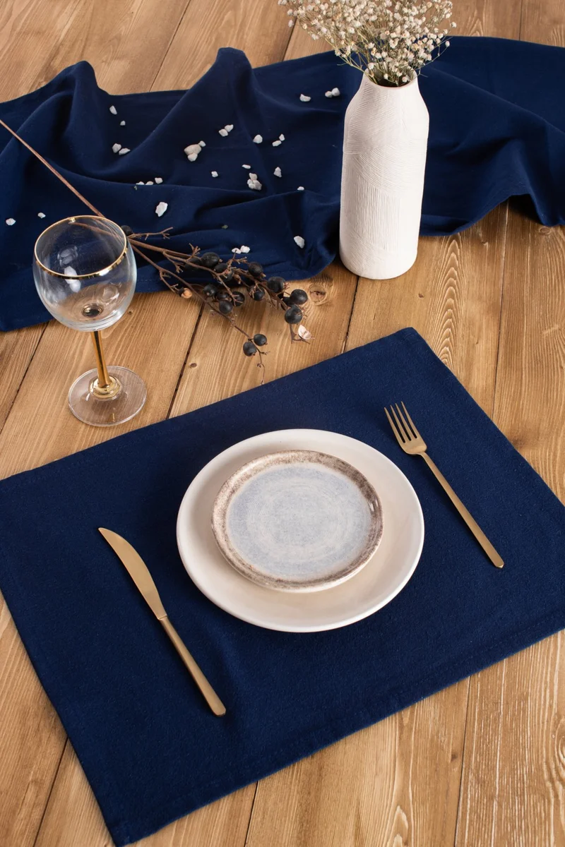 Wellstil 2 Pack Premium Linen Navy Blue Placemat 35 x 45