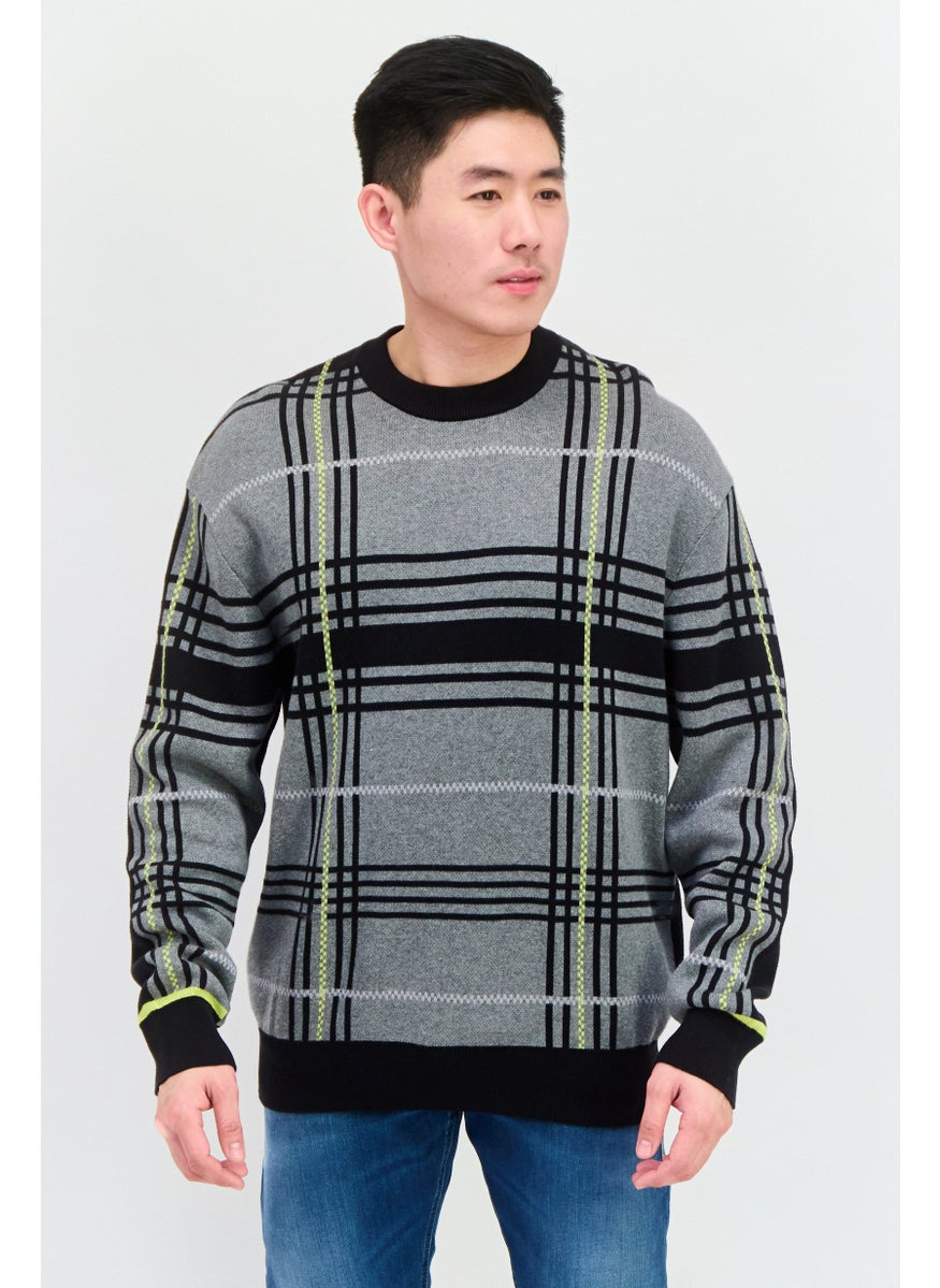 Selected Homme Men Crew Neck Checkered Sweatshirt, Black/Grey Combo  - Image 1