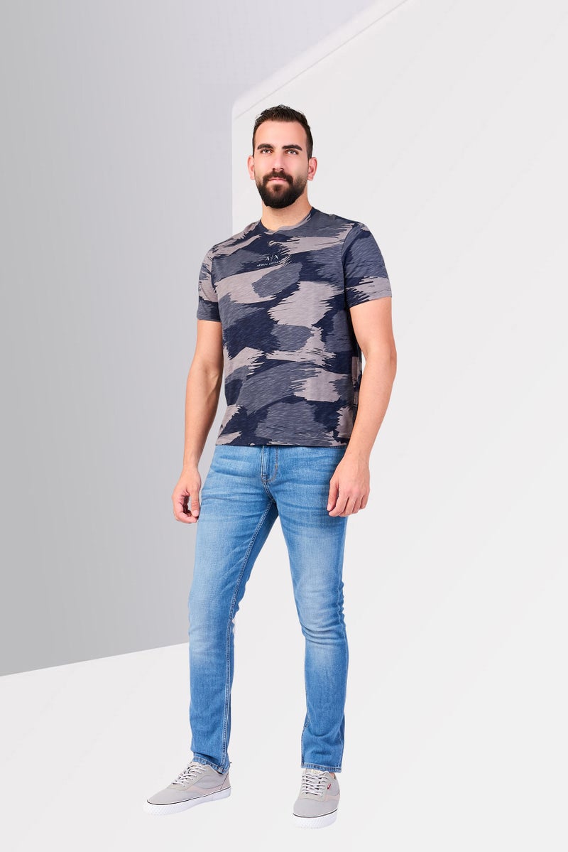armani تي شيرت قصير الأكمام بتصميم تمويه من AX أرماني إكستشينج للرجال، متعدد الألوان - Image 2