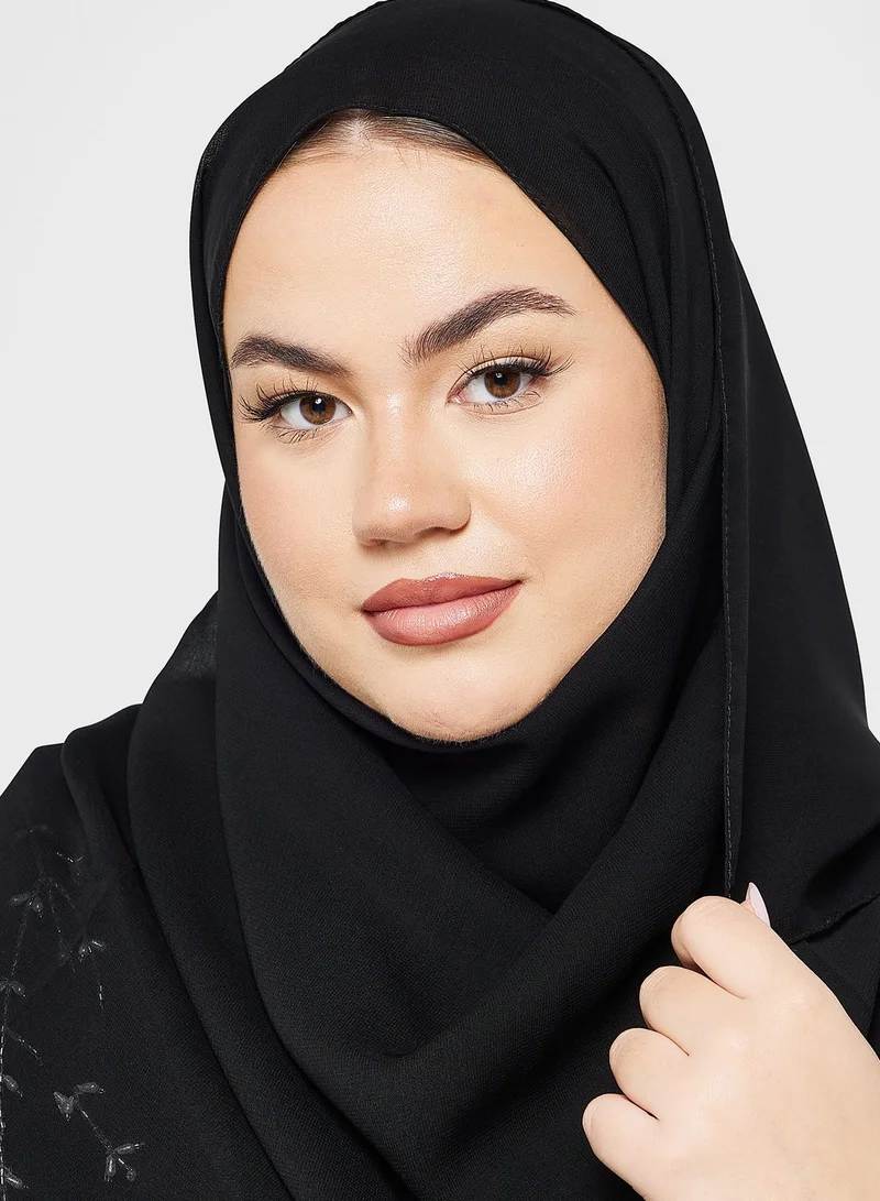 Khizana Embroidered Abaya With Sheila