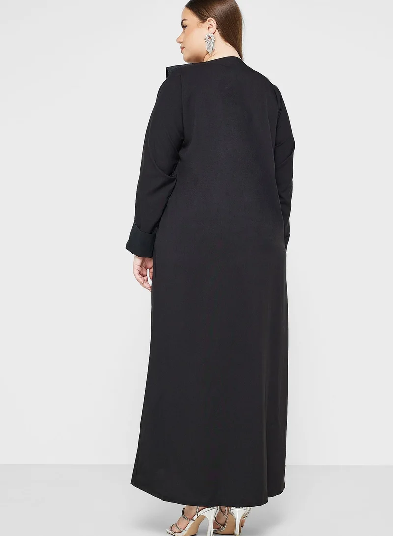 Khizana Embroidered Abaya With Sheila