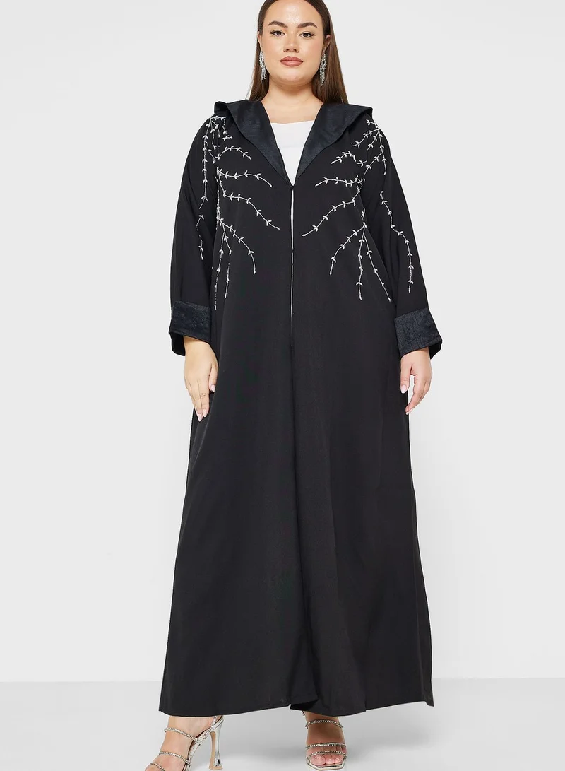 Khizana Embroidered Abaya With Sheila