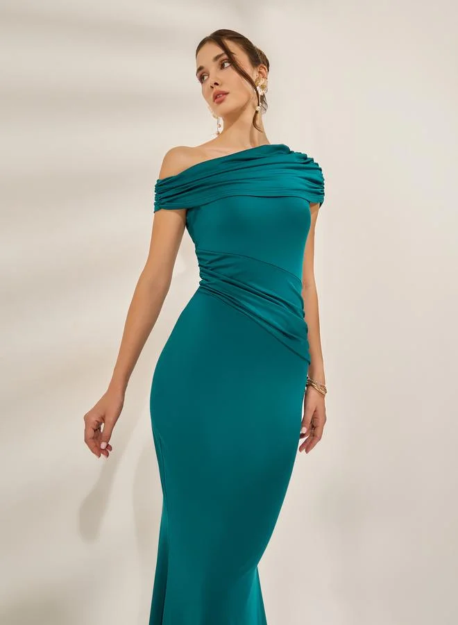 ستايلي فستان طويل ضيق بكسرات وكتف واحد