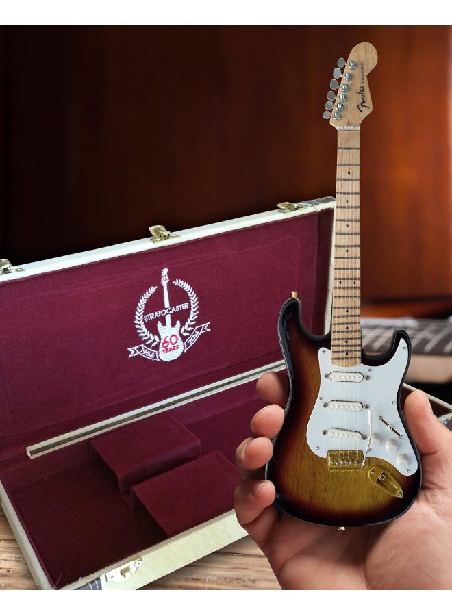 AXE HEAVEN مجموعة Axe Heaven FS022 المرخصة من Fender Stratocaster بمناسبة الذكرى الستين - حقيبة وجيتار مصغر - Image 3