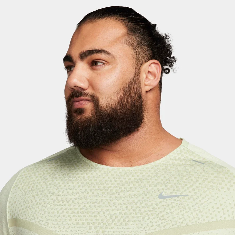Nike Men's Dri-FIT ADV Techknit Ultra T-Shirt