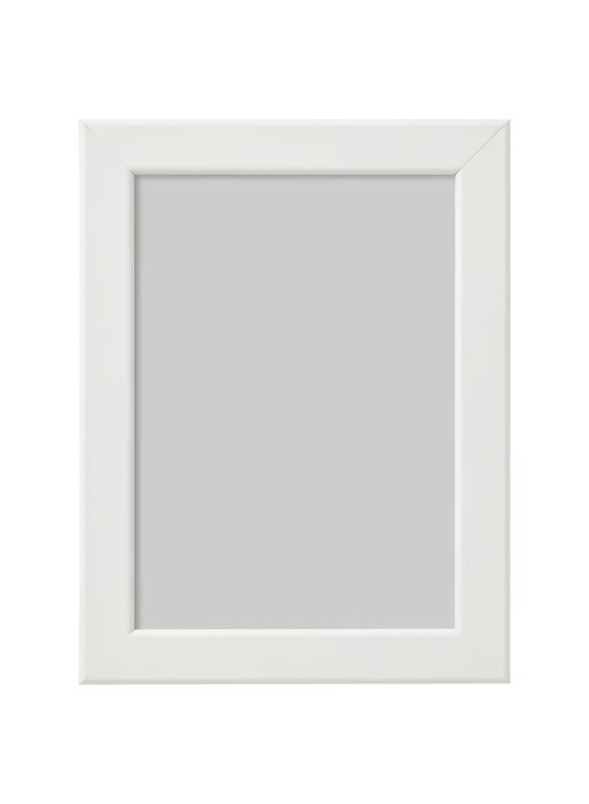 FISKBO White Photo Frame 13x18 cm (5x7 Inch) – Lightweight Wall Frame with Shatterproof Plastic Front, Horizontal & Vertical Display, Modern Minimal Picture Frame for Home, Office & Kids Room Decor - Image 1