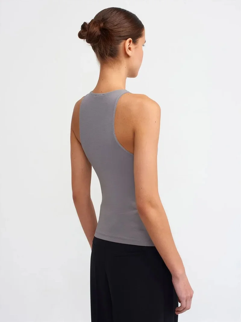 ديلفين DILVIN Slim-fit Halter-neck Knit Blouse