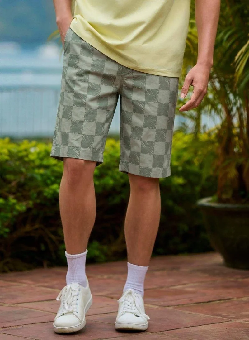 Men’s Slim Twill Bermuda Shorts with Elastic Waist