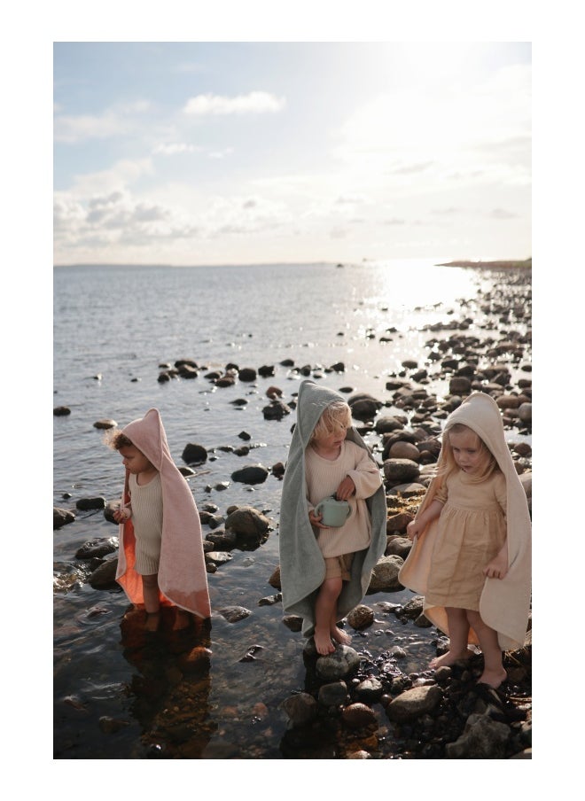 mushie Hooded Towel Fog  - Image 4