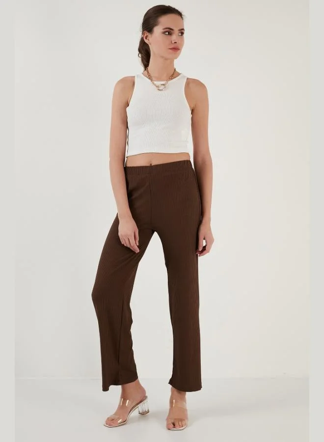 ليلا بنطلون نسائي واسع الساق بقصة مريحة وخطوط طولية