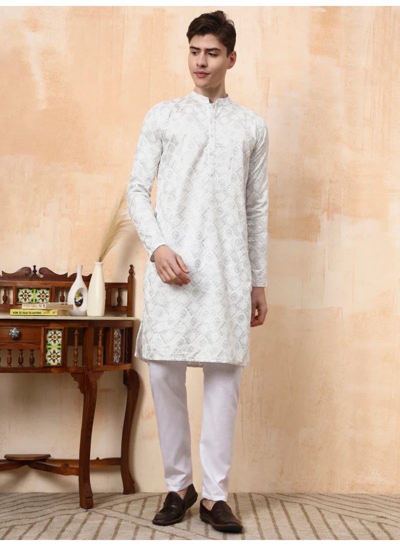 Devoiler Mens White Silver Jari Work Cotton Kurta Set - Image 2