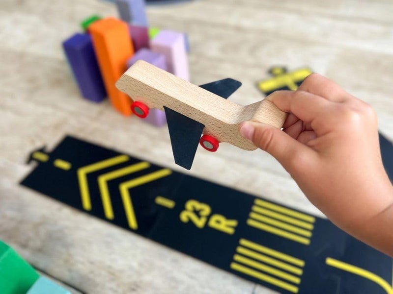 waytoplay Runway - Flexible Airport Set with Wooden Airplane - Image 5