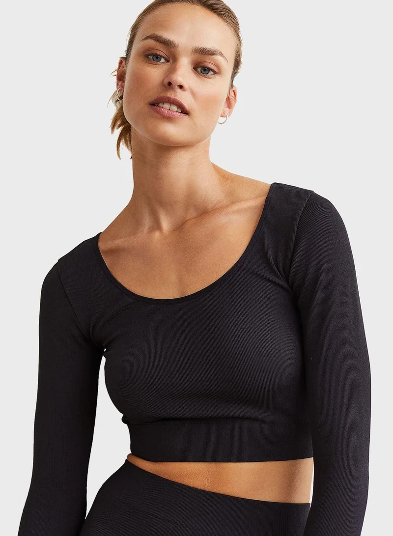 H&M Scoop Neck Ribbed Crop Top