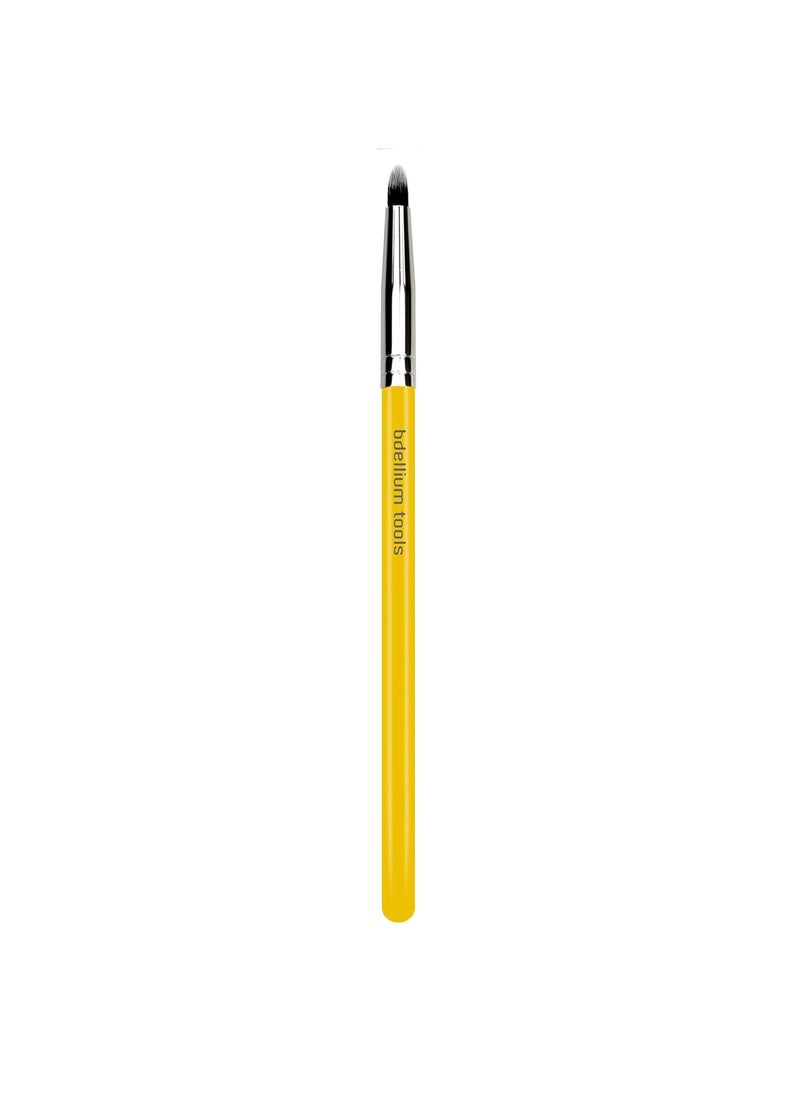 Bdellium Tools Bdellium Tools Professional Makeup Brush - Studio Series 716 Smoky Eyeliner - With Soft Synthetic Fibers, For Thick Lining (Yellow, 1pc) 