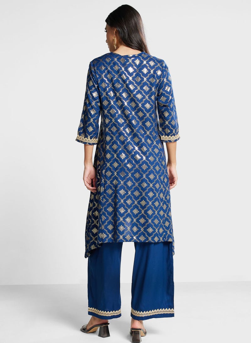 بيبا طقم كردي وبنطلون بياقة على شكل حرف  وطبعة - Image 2