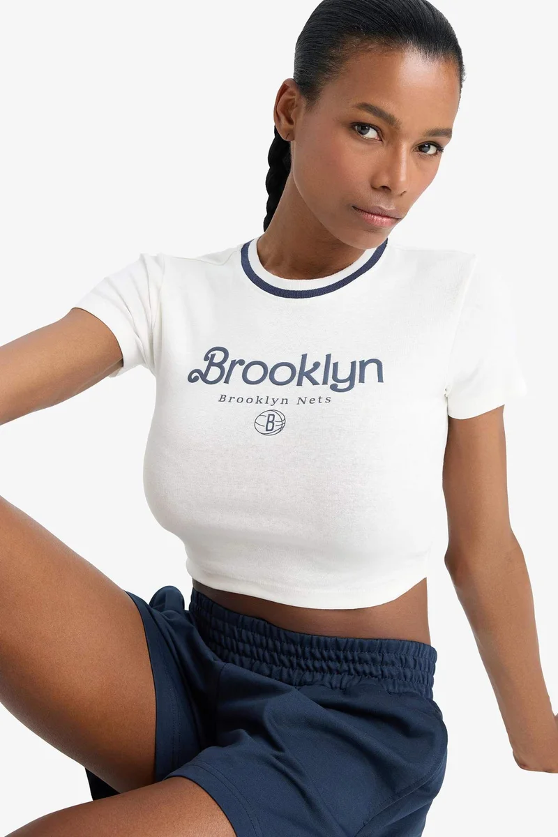 ديفاكتو DeFactoFit NBA New York Knicks Slim Fit Crew Neck Ribbed T-Shirt