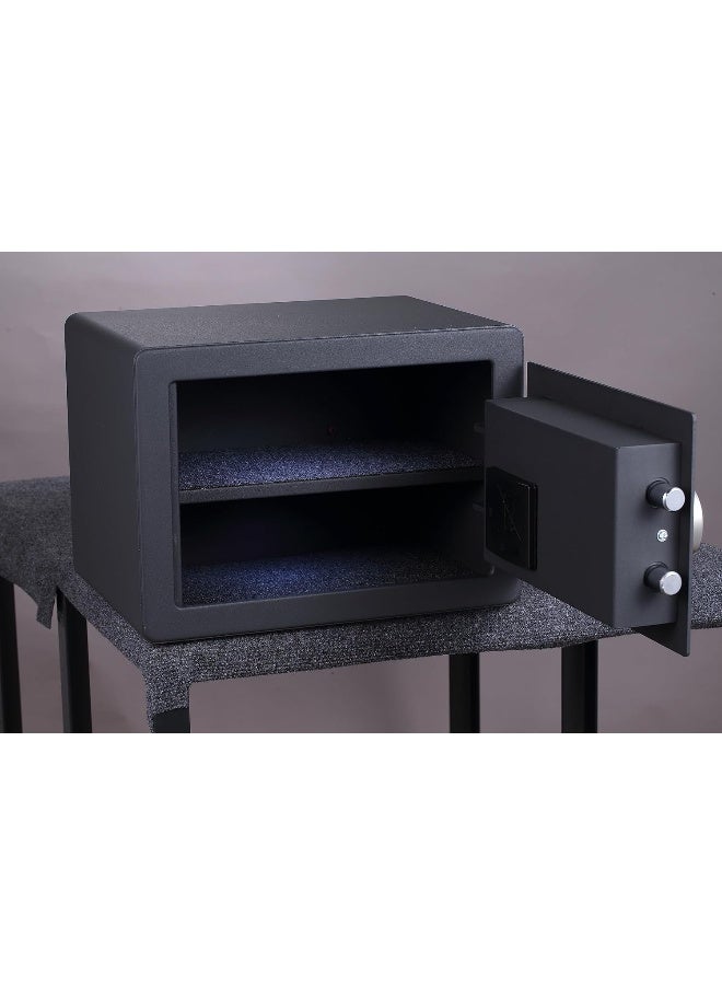 ييل الخزنة الآمنة ببصمة الإصبع الأنيقة من Yale Standard Security، تتسع لما يصل إلى 100 بصمة إصبع ومفتاح تجاوز، تصميم داخلي مبطن بالكامل للحفاظ على أمان مقتنياتك الثمينة، ضوء LED داخلي مدمج، لون أسود - Image 5