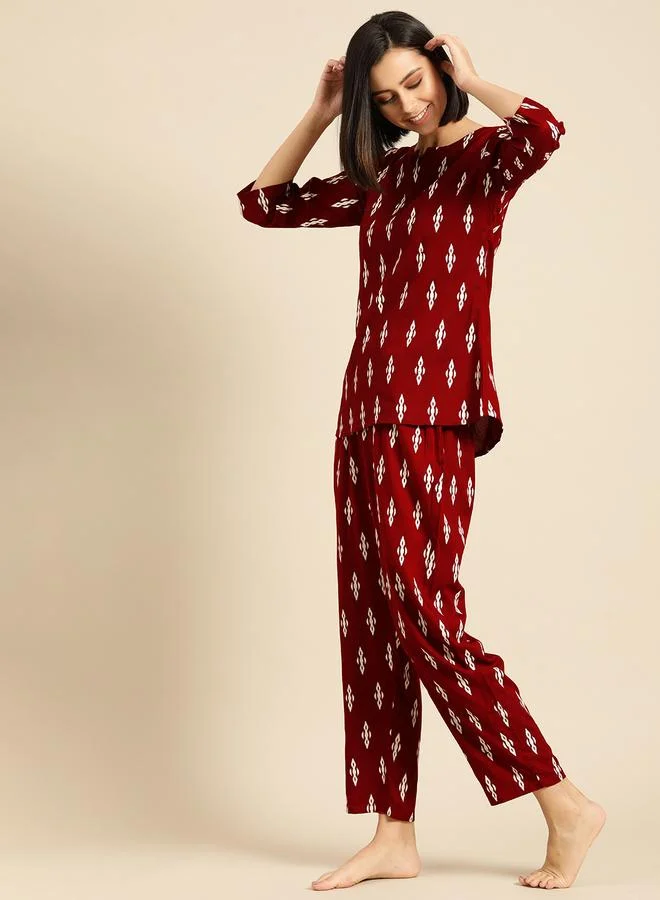 تايك تو طقم بيجاما من بنطال وبلوزة رايون بجرافيك