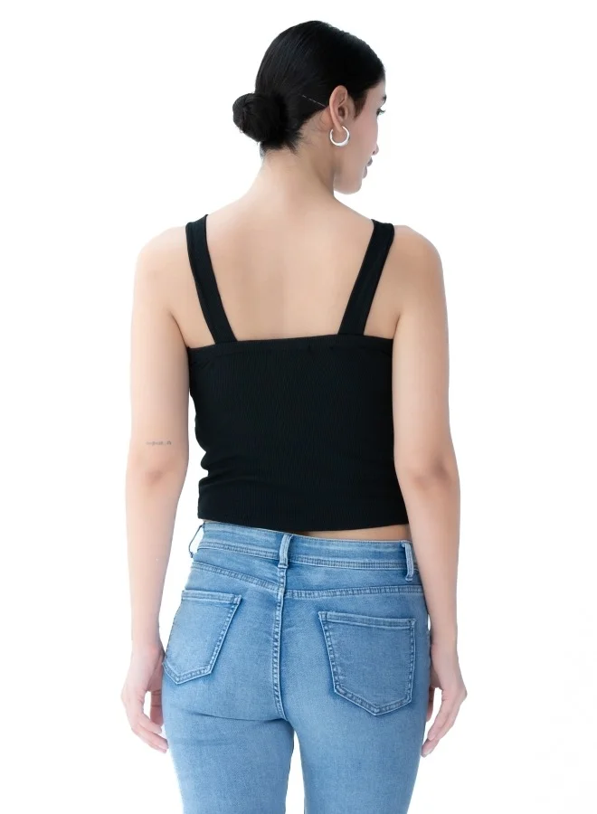 هايليز Classic black crop top with a stylish cross-back design, suitable for casual occasions.